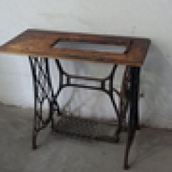 מכונת תפירה זינגר | שולחן מכונת תפירה עתיק | בסיס מכונת תפירה ישן |