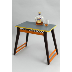 שולחן צד מעץ | שולחן צד צבעוני | שולחן קטן לסלון |