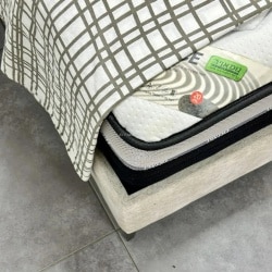 GAYA | מיטה זוגית מעוצבת עם ארגז מצעים בריפוד בד אריג 180/200 ס״מ – ארגז מחולק