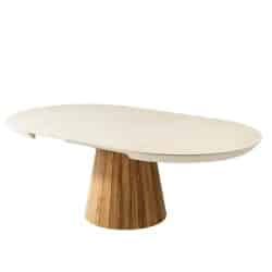JAZZ | שולחן אוכל מעוצב עגול עם רגל עץ ייחודית ולוק הורס רגל אלון / פלטה לבן