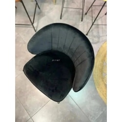 KING | כסא בר מעוצב עם תפירת פסים בנוחות מושלמת בד בוקלה שחור
